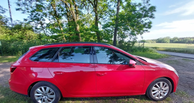 Seat Leon cena 37000 przebieg: 140000, rok produkcji 2016 z Poznań małe 67